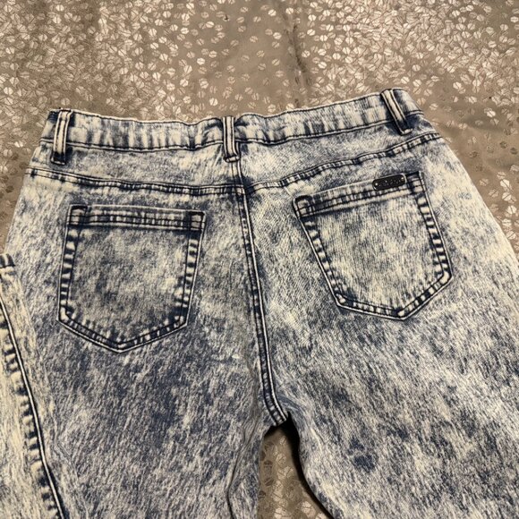DG2 By Diane Gilman Women's 80's Acid Wash Bootcut Jeans, size 14P - Picture 3 of 5